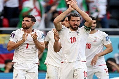 Эмир Катара выразил радость в связи с победой сборной Ирана по футболу