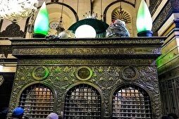 Ҳукми Дорулифтои Миср дар бораи адои намоз дар масҷидҳои дорои зиёратгоҳ