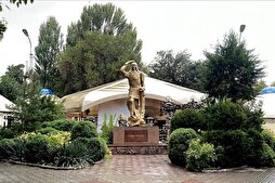 Kırgız kadınlardan geçmişe ışık tutan müze: Kırgız köyü