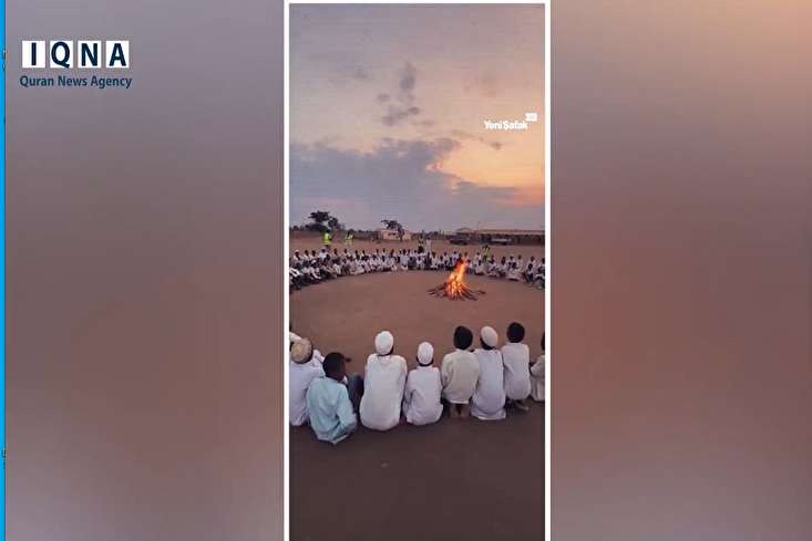 非洲沙漠中的《古兰经》诵读圈